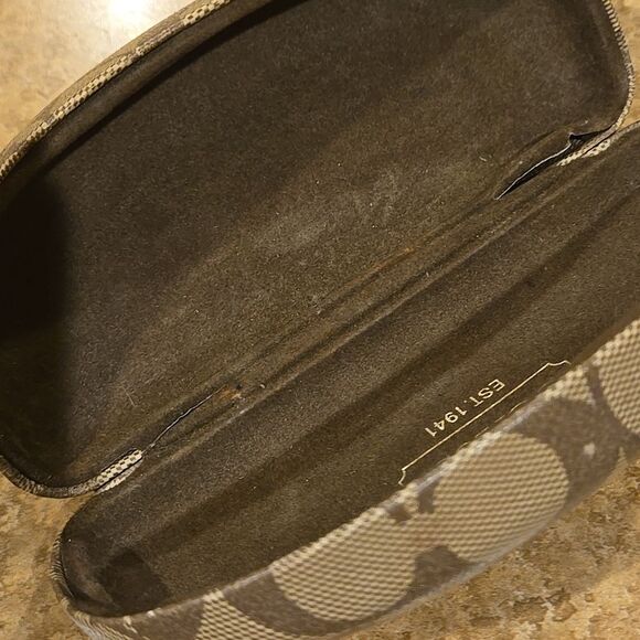 Coach Signature Hard Clamshell Eye Glasses Sunglasses Case Tan Brown c Logo vtg - Picture 6 of 16
